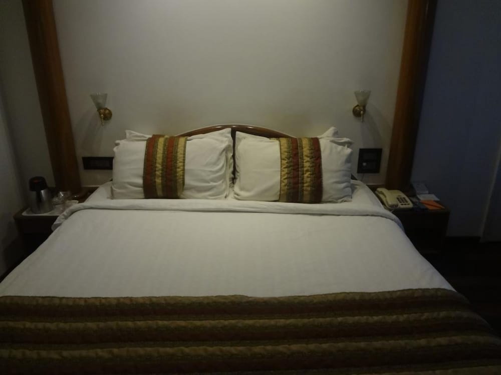 Hotel Midtown Pritam 30/58