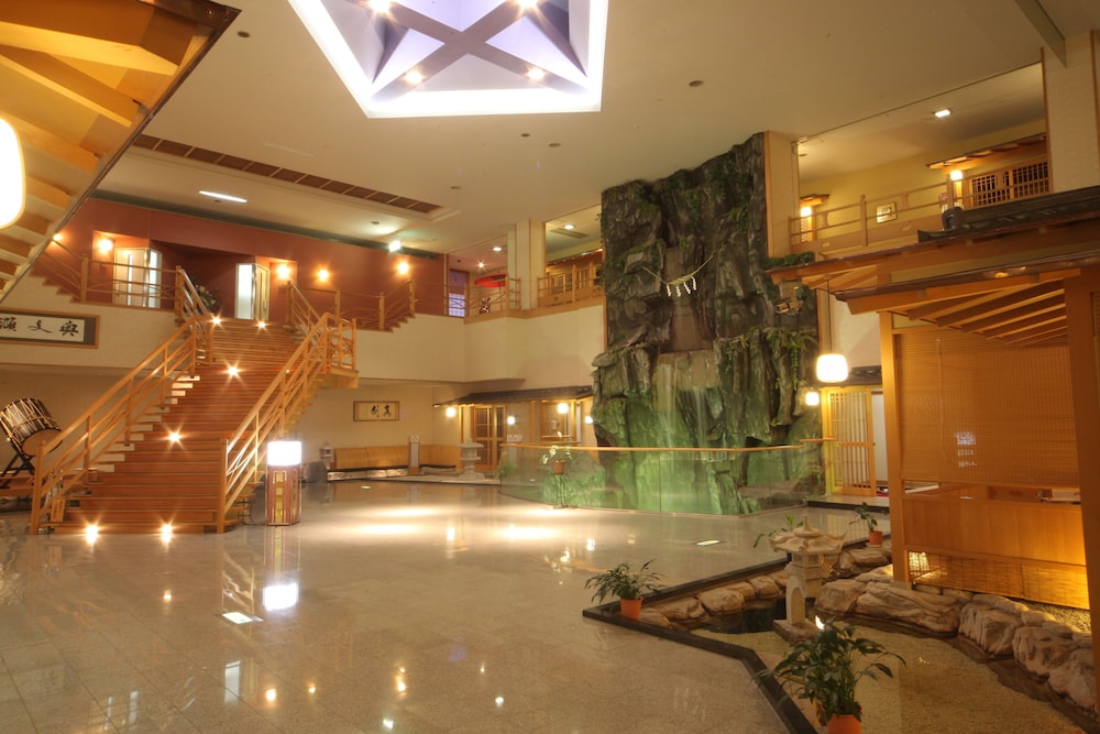 Hotel Towadaso 5/28