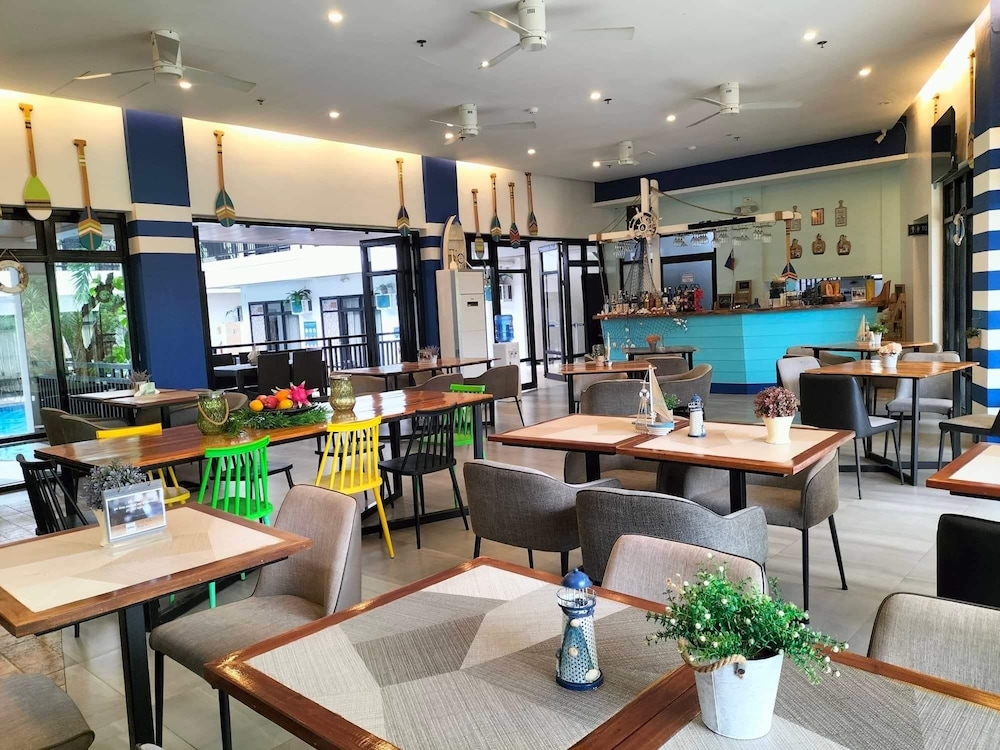 White Breeze Palawan Boutique Hotel 58/69
