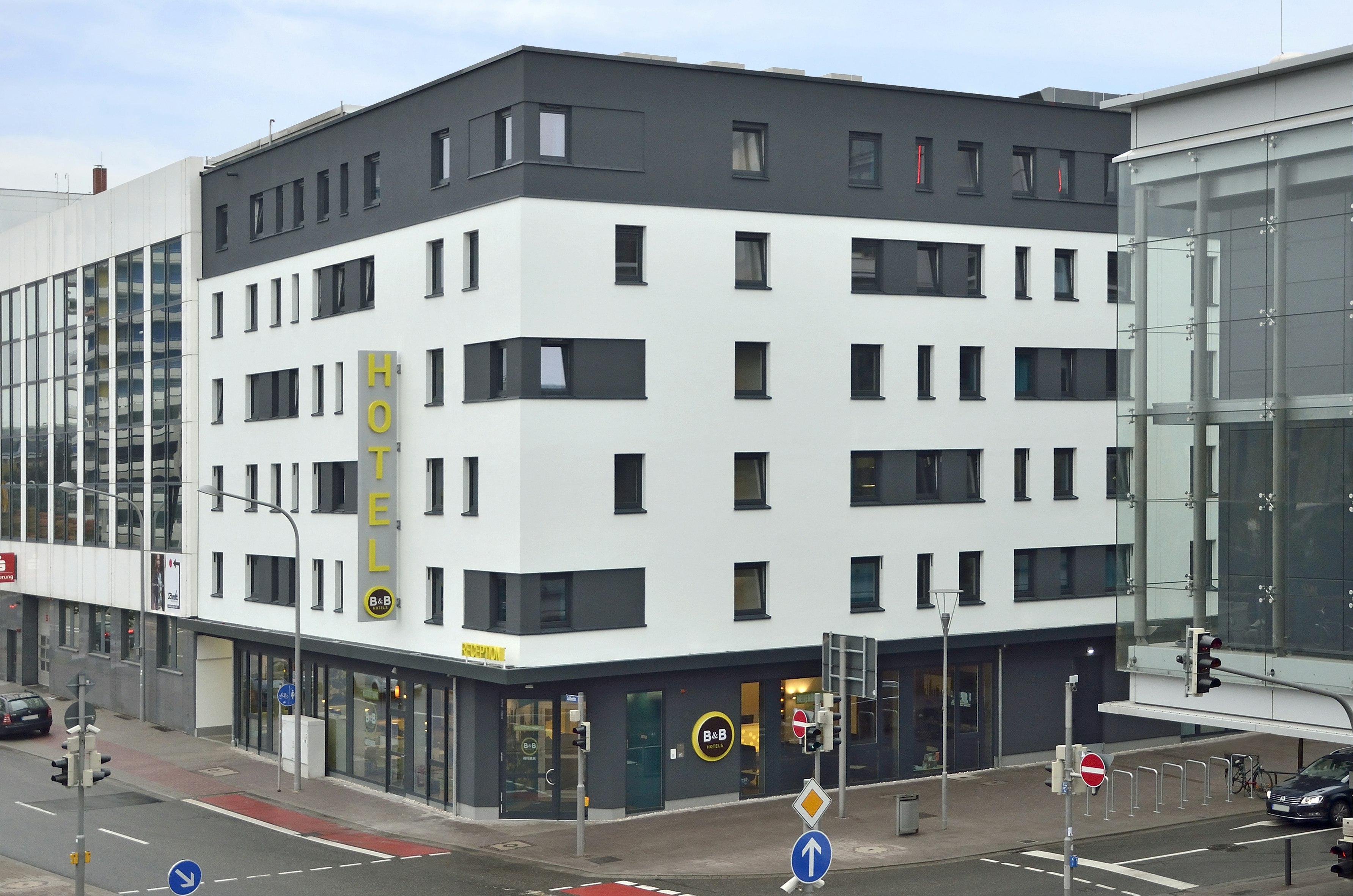 B&B Hotel Ludwigshafen 2/25