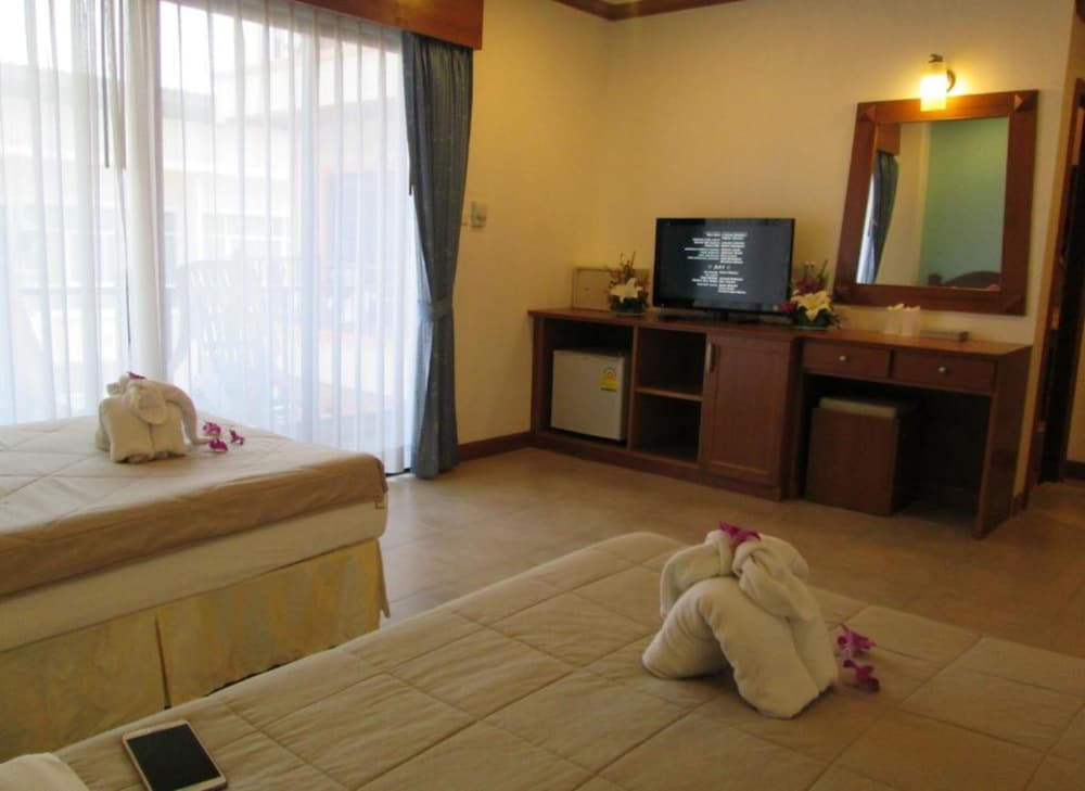 Mt Hotel 24/53