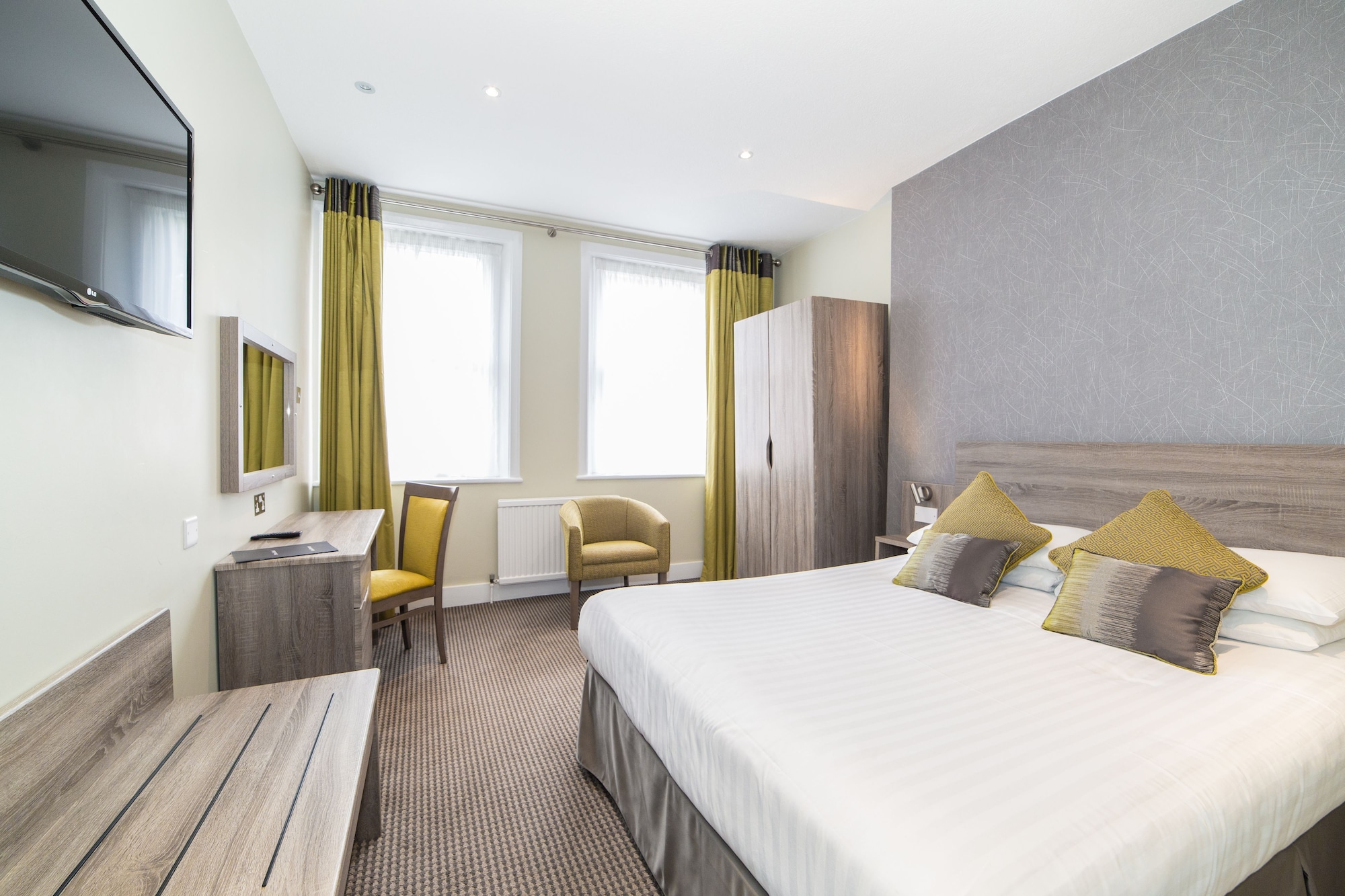 STANDARD, DOUBLE BED