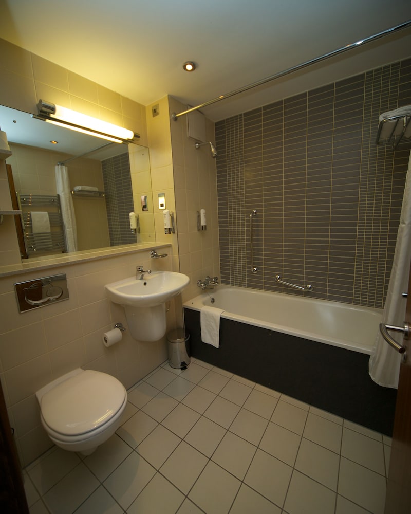 Maldron Hotel Tallaght 16/60