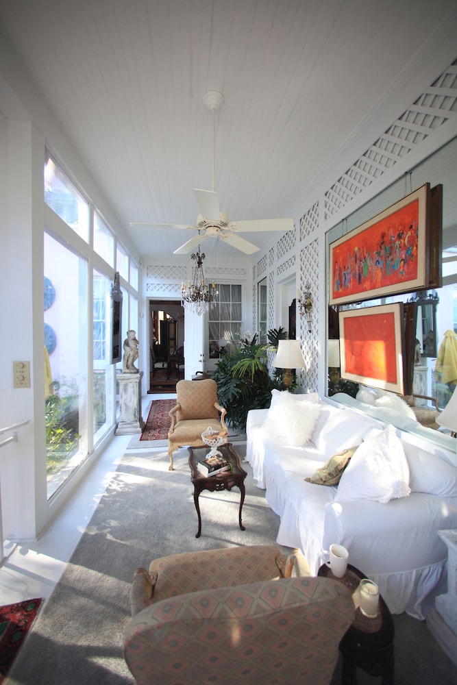 Sunnyside Bed & Breakfast 9/38