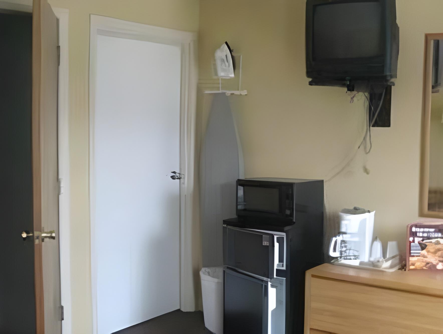Oceanview Inn 18/30