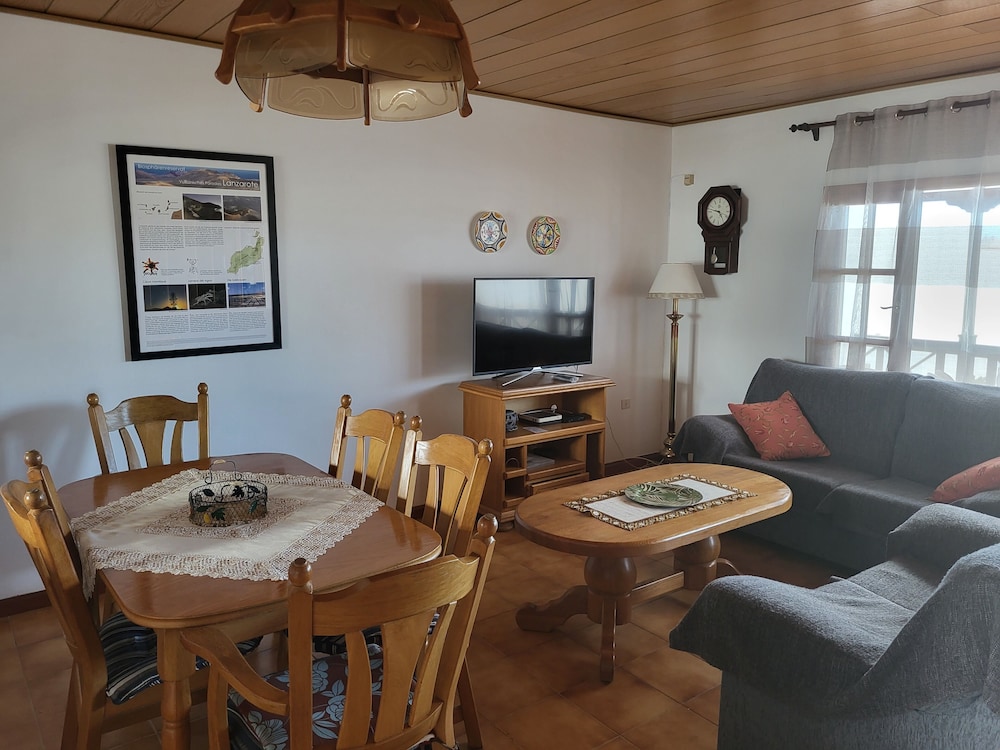 Gueldera Apartments 33/50