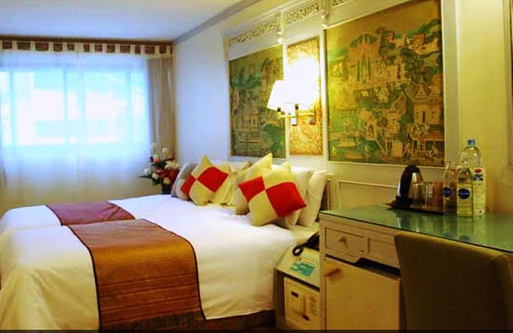 PRATUNAM CITY INN 29/54