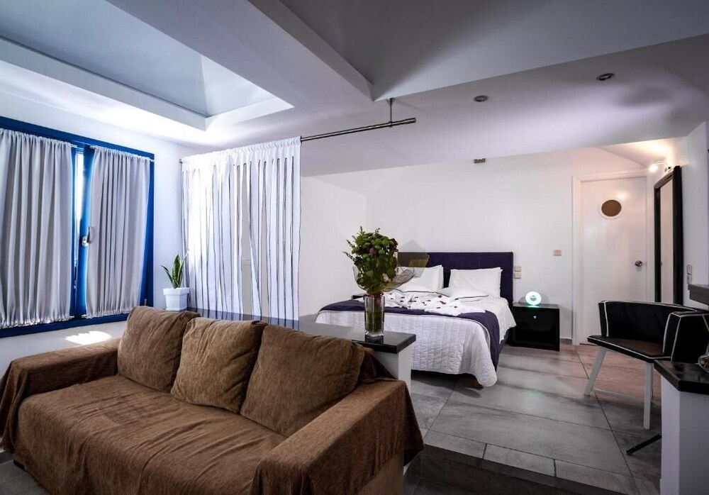 Galaxy Suites Villas 39/68