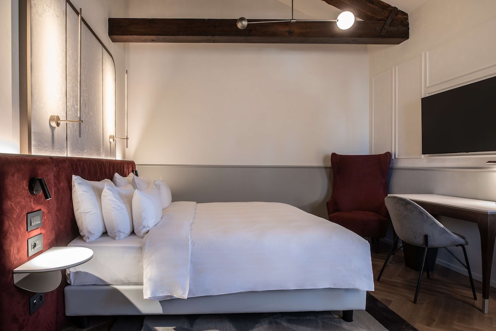 Radisson Collection Hotel, Palazzo Nani Venice 24/77