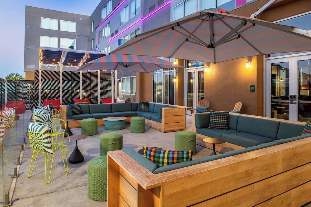 Aloft Sacramento Airport Natomas 14/43