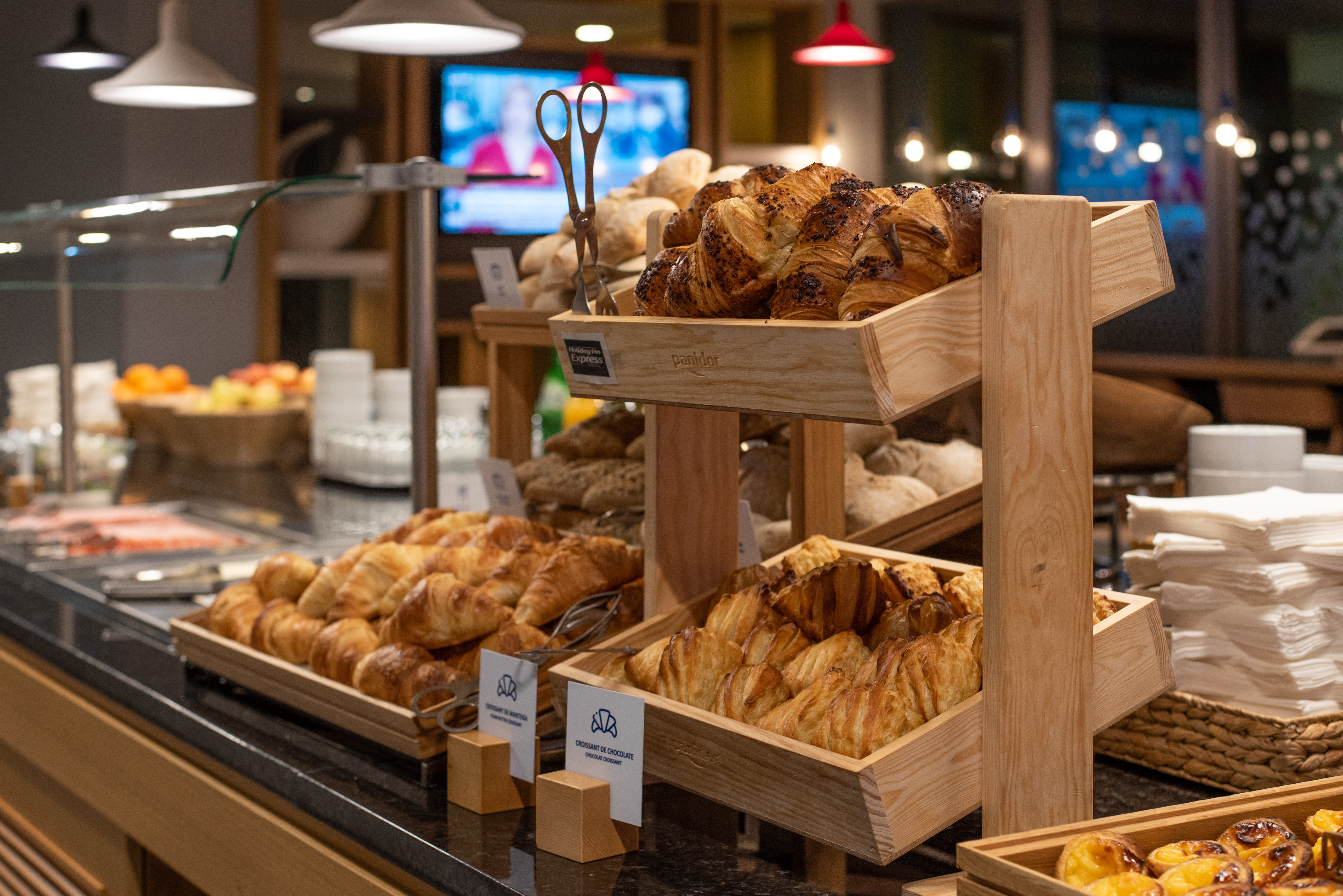 HOLIDAY INN EXPRESS LISBON AIRPORT 25/78