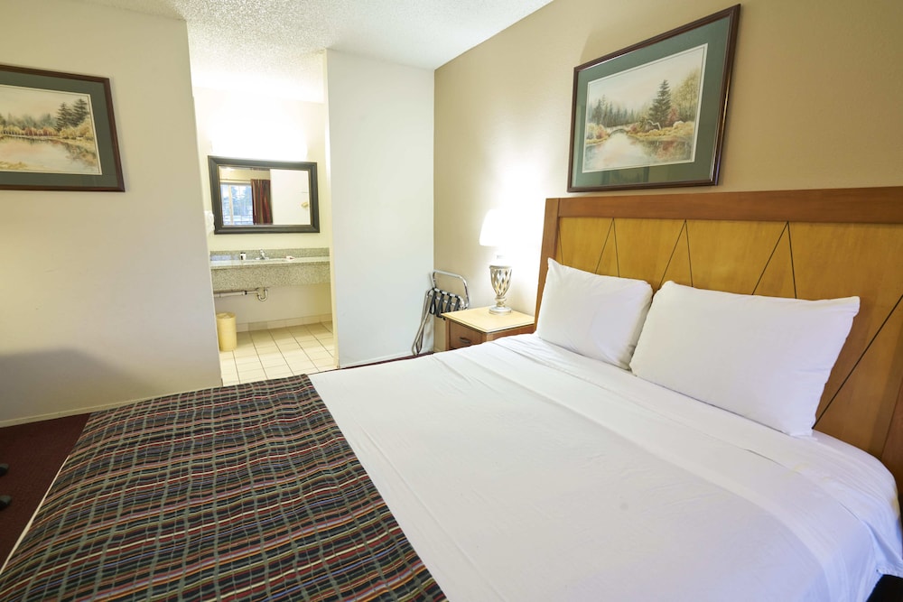 Skyway Inn SeaTac 29/58