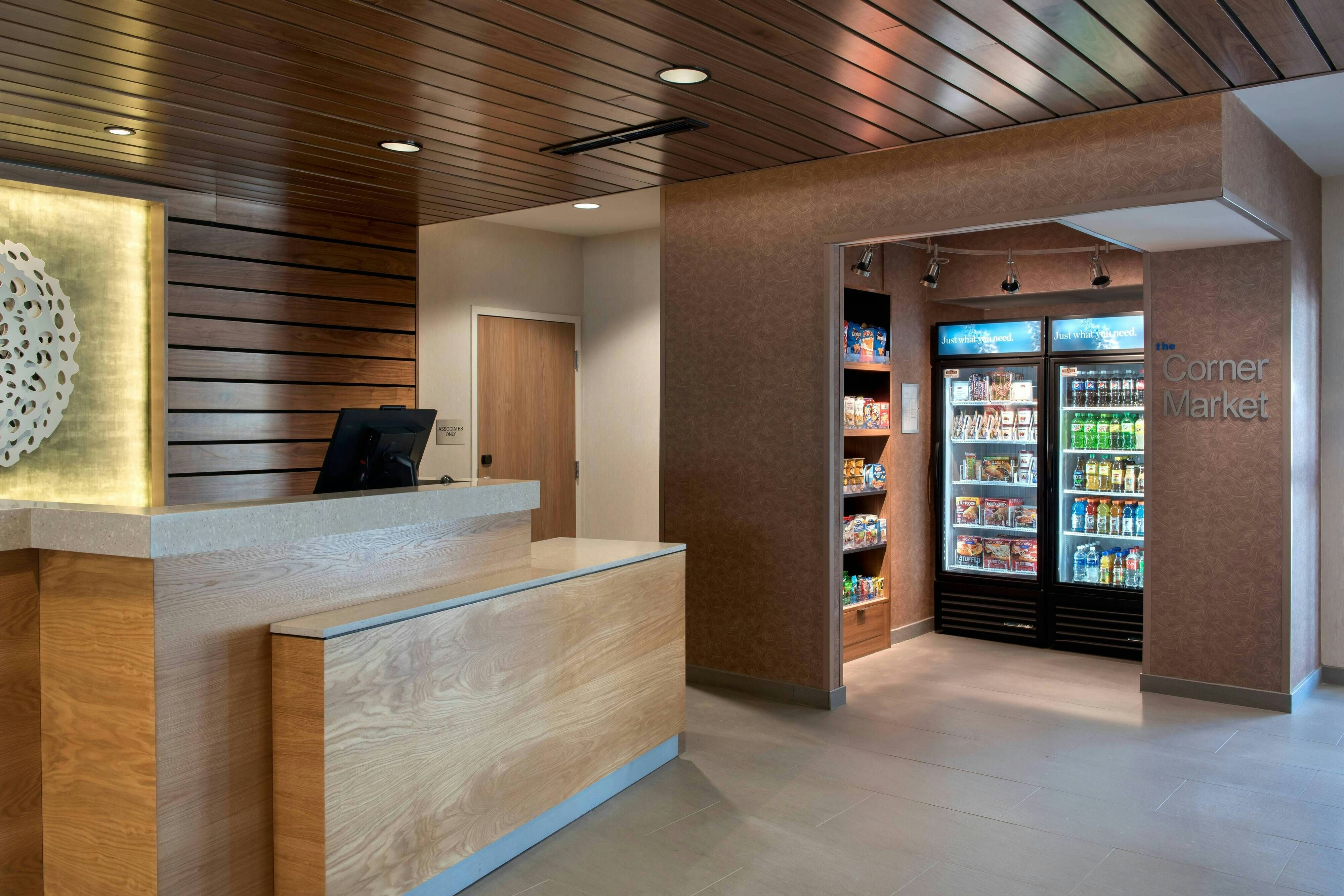 Fairfield Inn & Suites By Marriott Williamstown 7/31