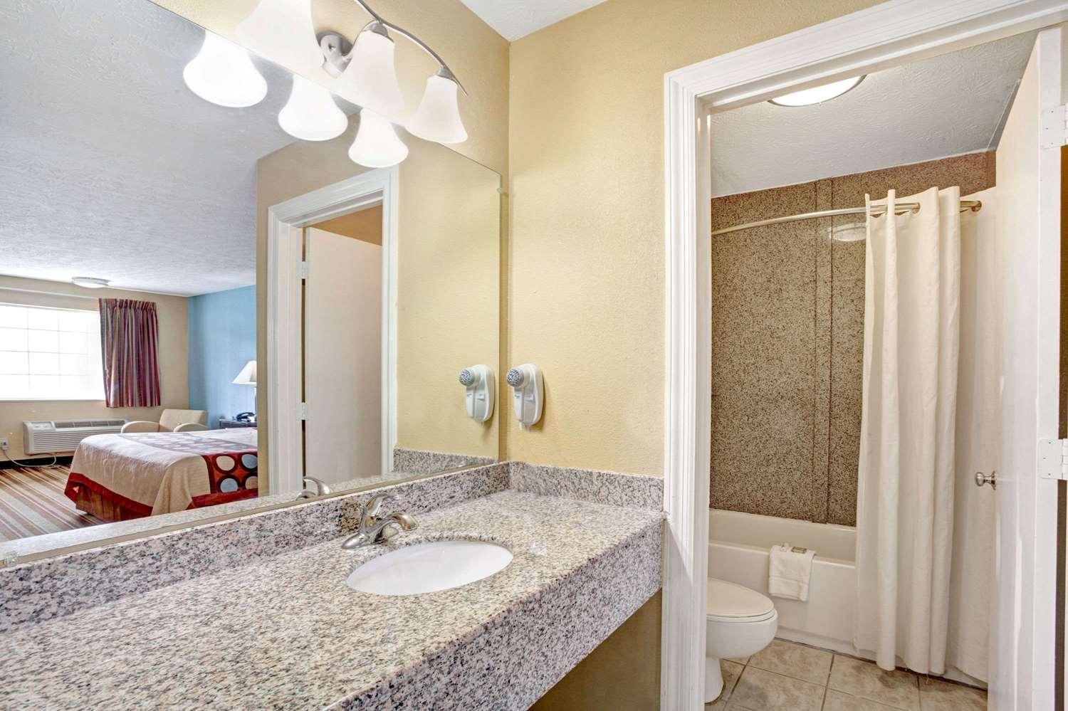Super 8 By Wyndham Whites Creek Nashville Nw Area 50/51
