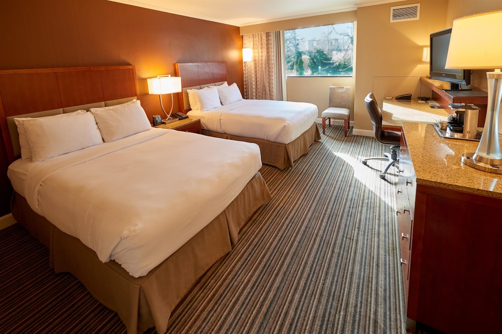 DoubleTree by Hilton Akron Fairlawn 14/50