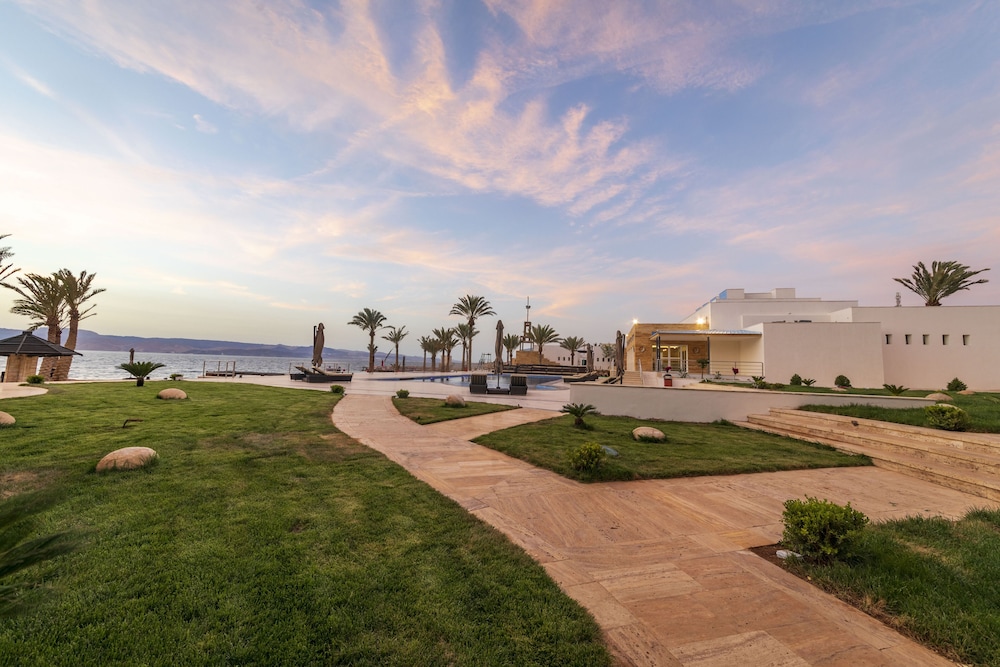 Luxotel Aqaba Beach Resort & Spa 21/30