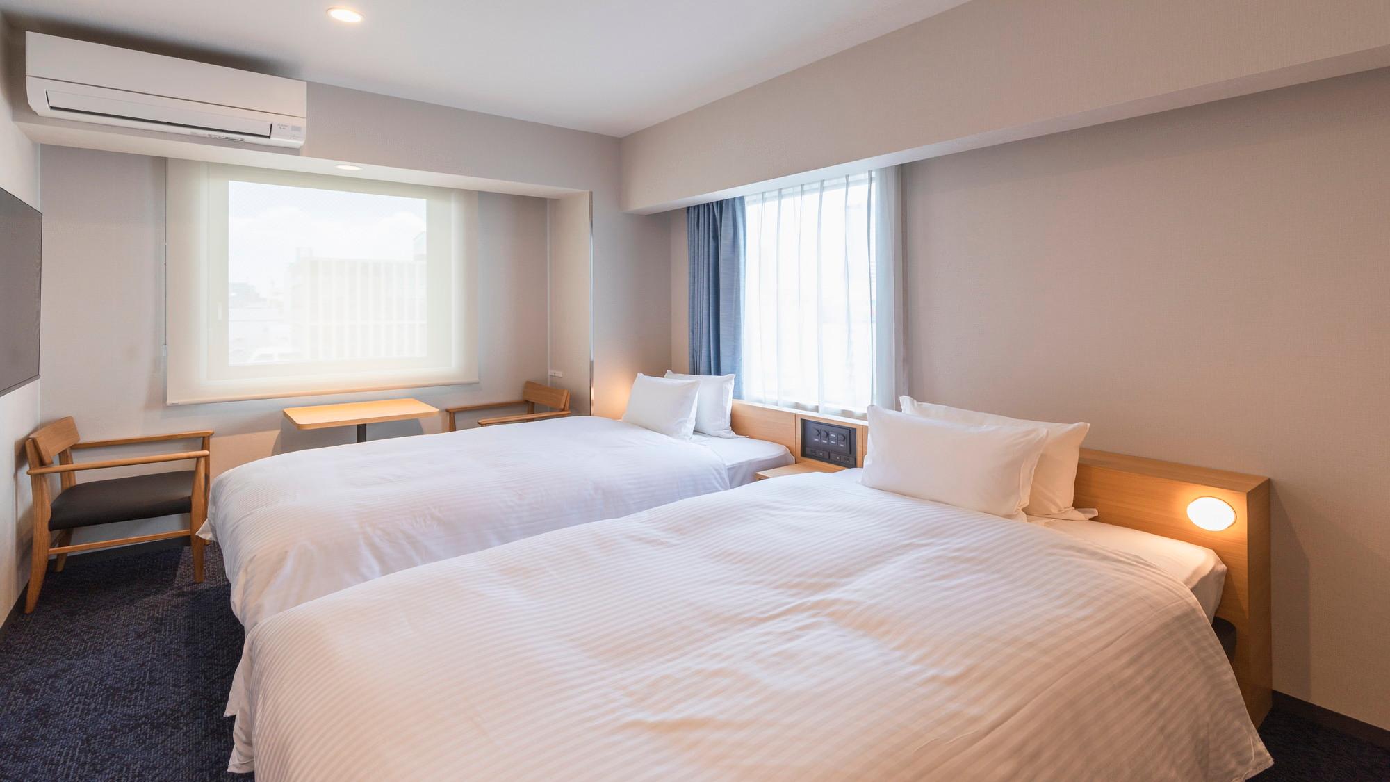 Water, Superior, Twin Beds, Annex