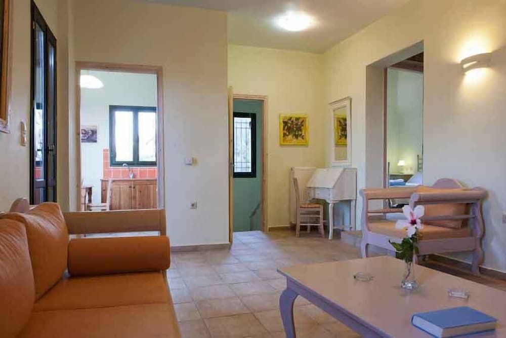 Kastellos Village 20/50