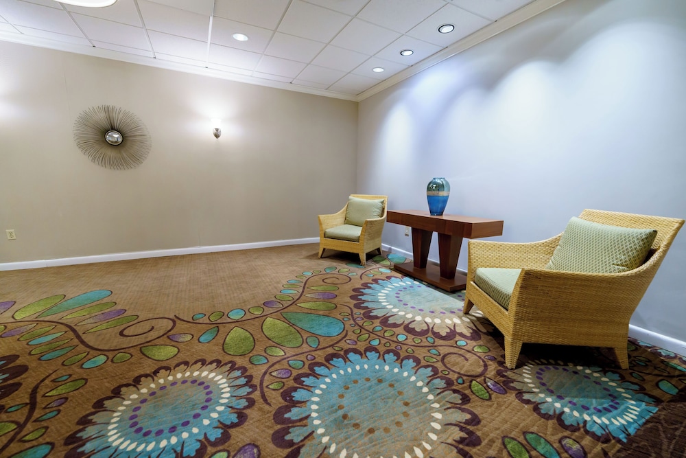 Holiday Inn Cape Cod-Falmouth 23/61