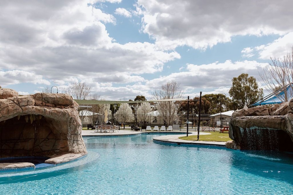 TINDARRA RESORT 69/73