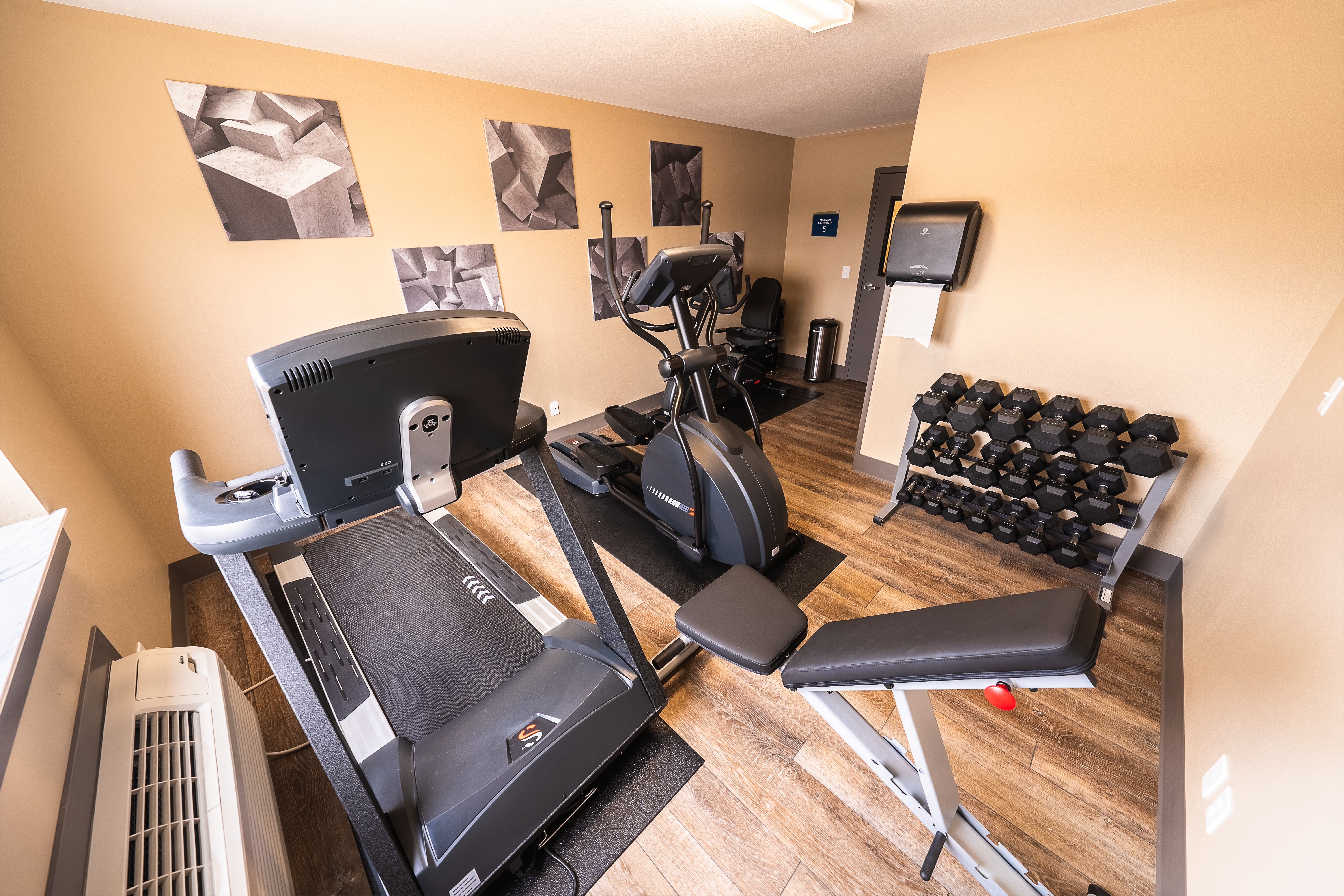 Cobblestone Inn & Suites - Trenton 27/45