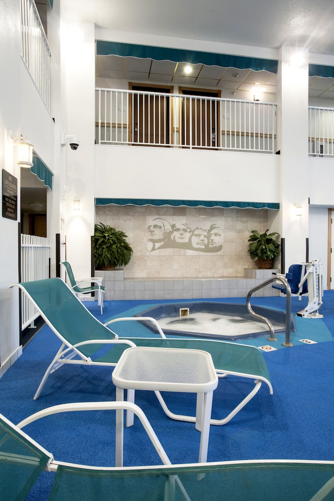 Ramada By Wyndham Keystone Near Mt Rushmore 8/61
