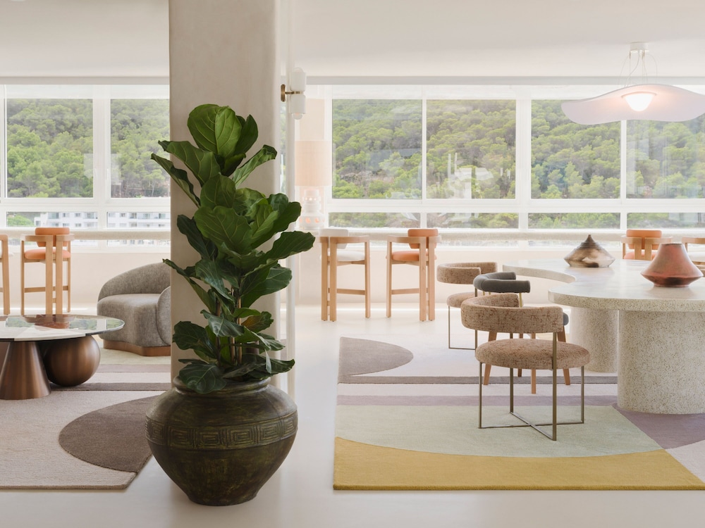 Mondrian Ibiza 51/73
