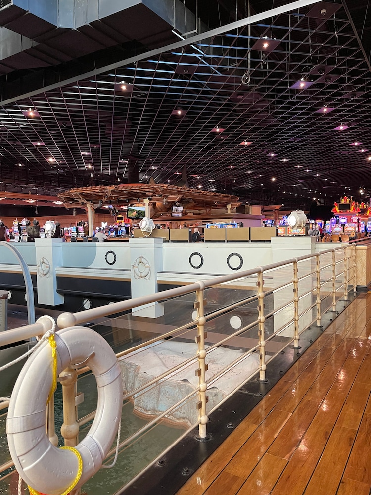 Hollywood Casino Tunica 63/74