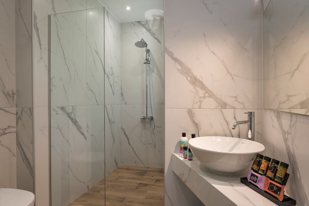 Aequor Luxury Rooms & Apartments 54/56