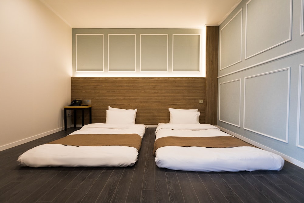 Casaloma Hotel 15/50