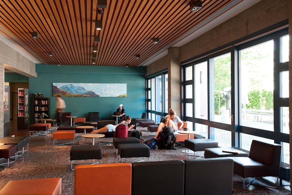 Zurich Youth Hostel 41/61