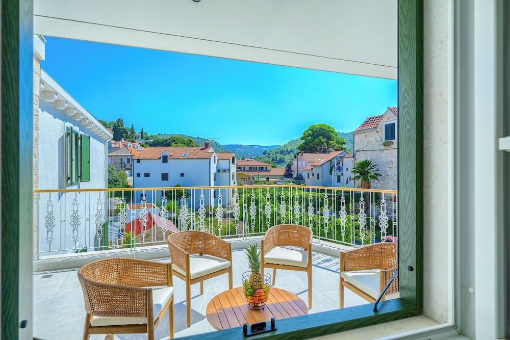 Hotel Brattia - Adults Only 38/50