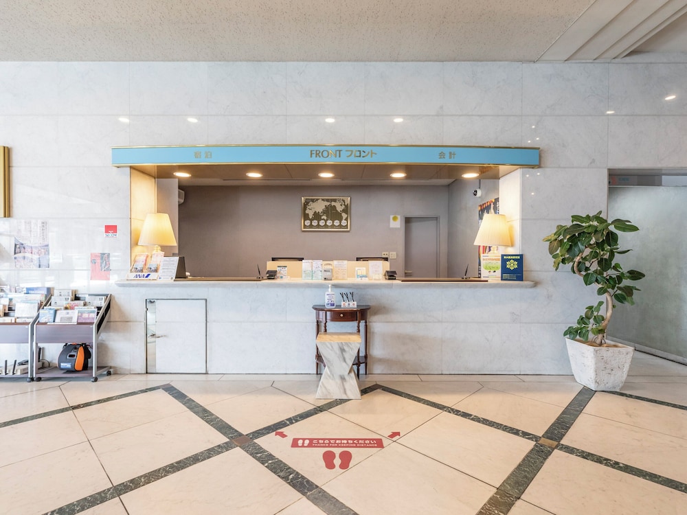 Century Plaza Hotel 8/58