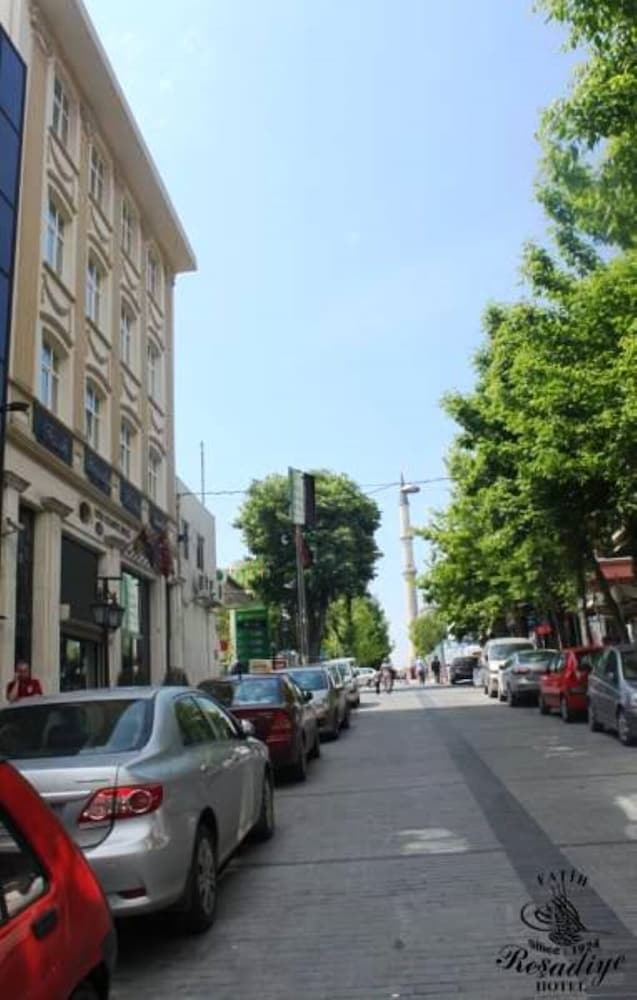 Fatih Resadiye Hotel 40/50