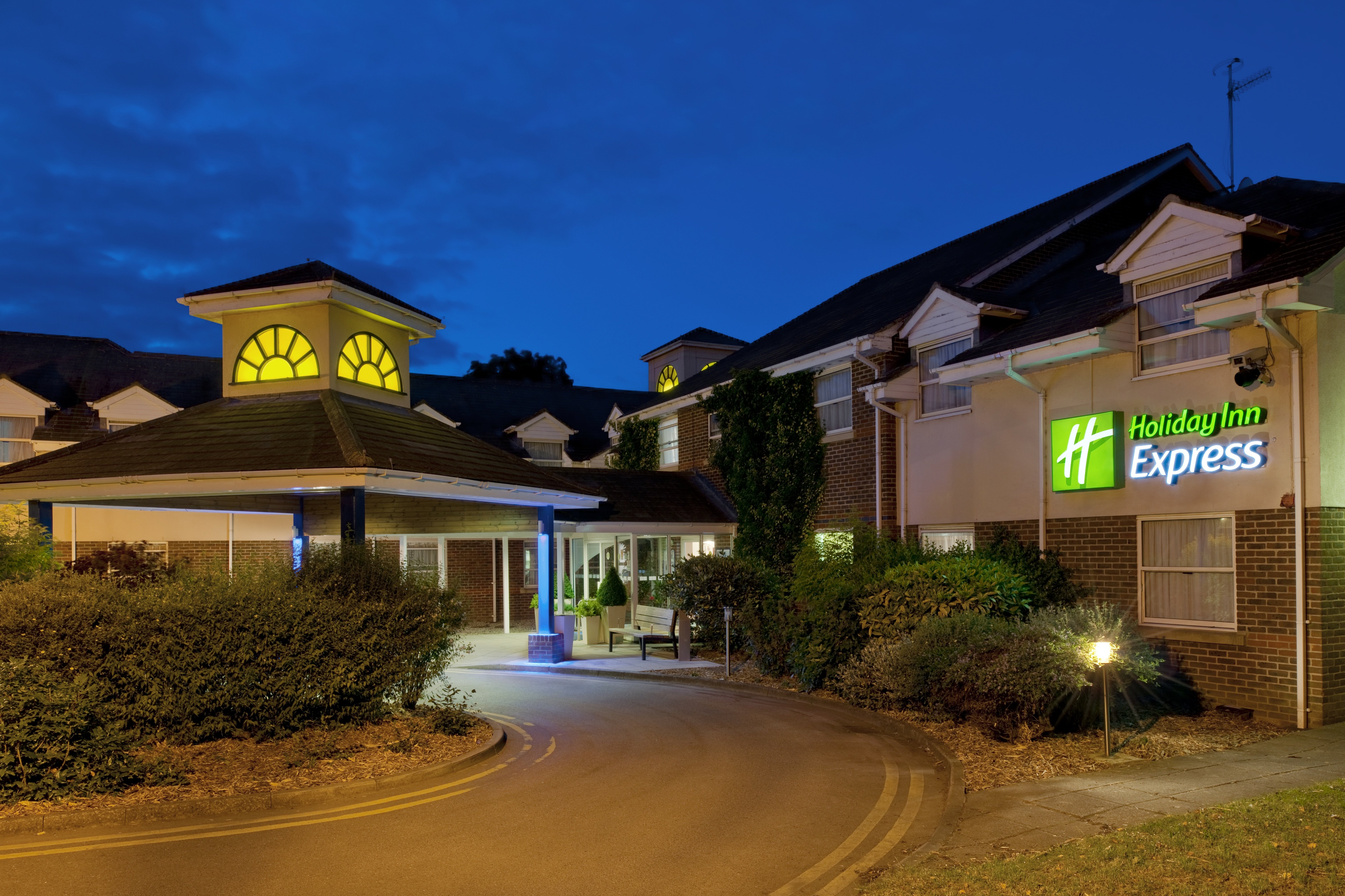 HOLIDAY INN EXPRESS YORK 5/72