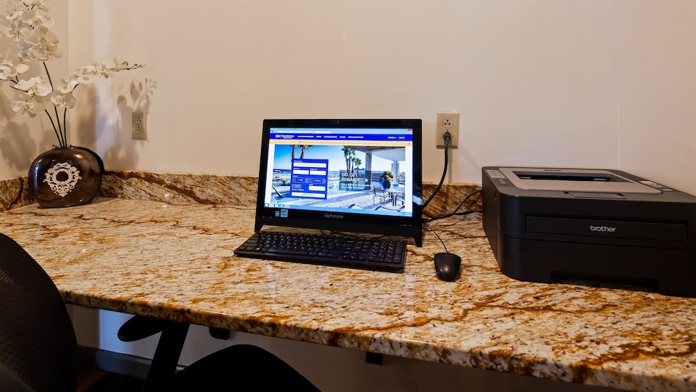 Best Western Knoxville Suites - Downtown 19/39