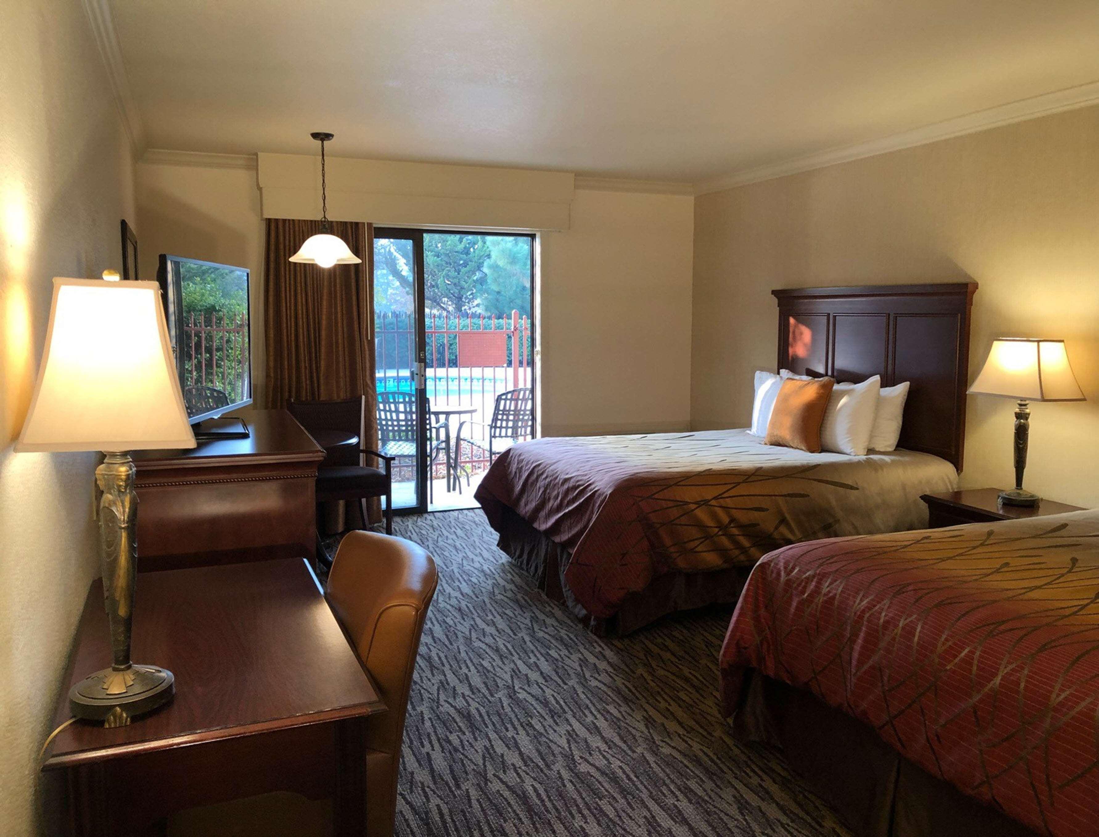 Room, 2 Queen Beds
