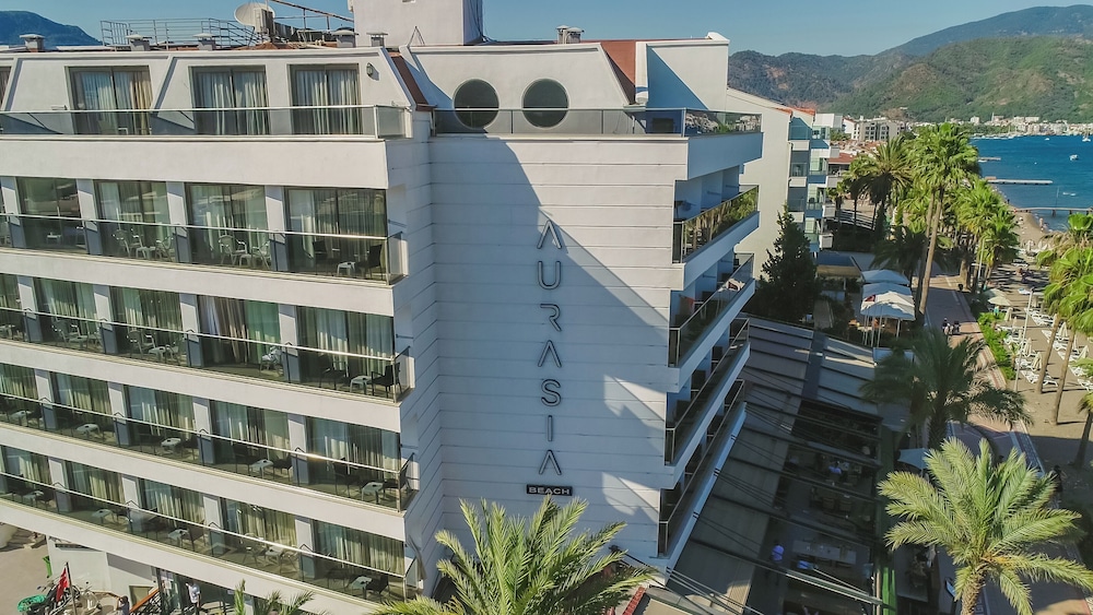 Aurasia Beach Hotel photo4