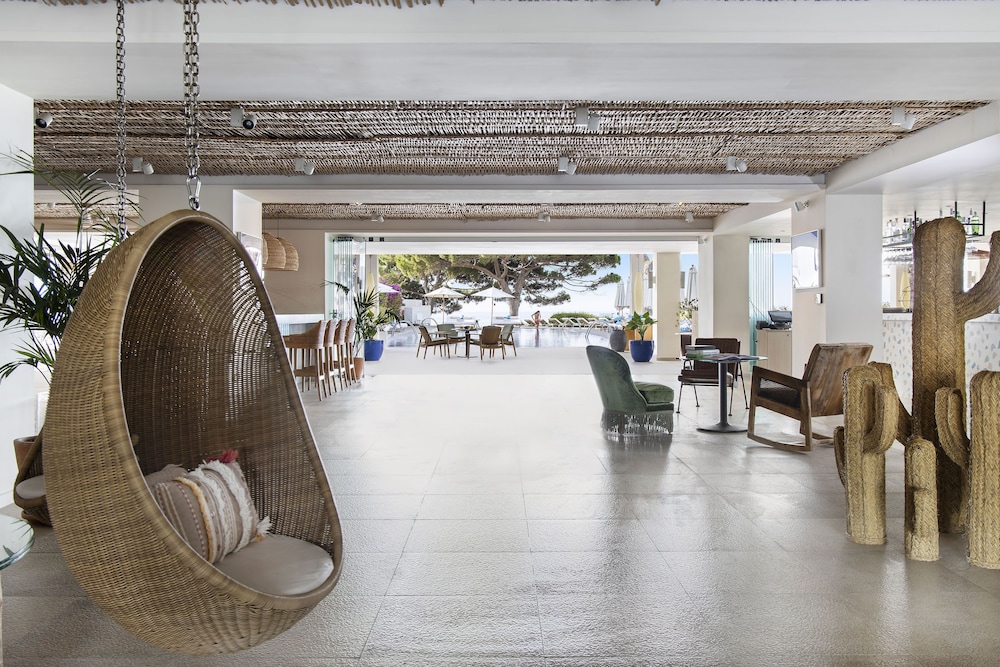 ME Ibiza - The Leading Hotels of The World 64/80