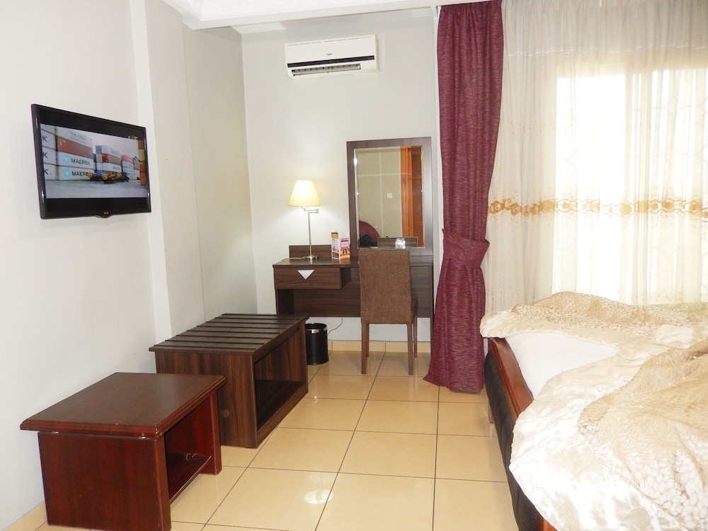 Noubou International Hotel 26/50