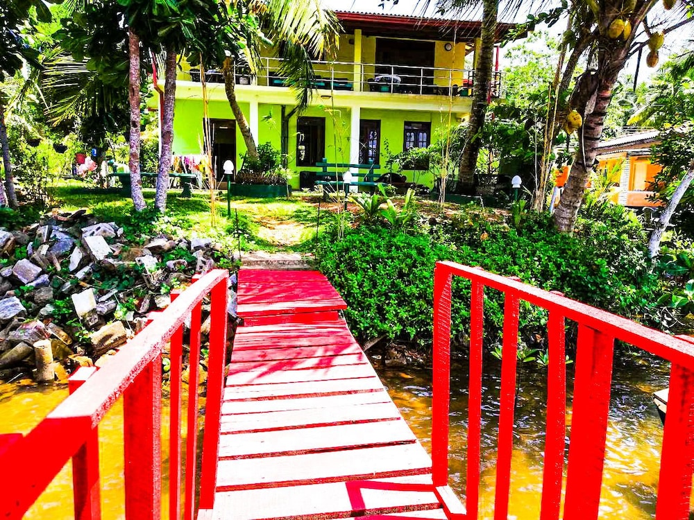 Mahi Villa 33/33