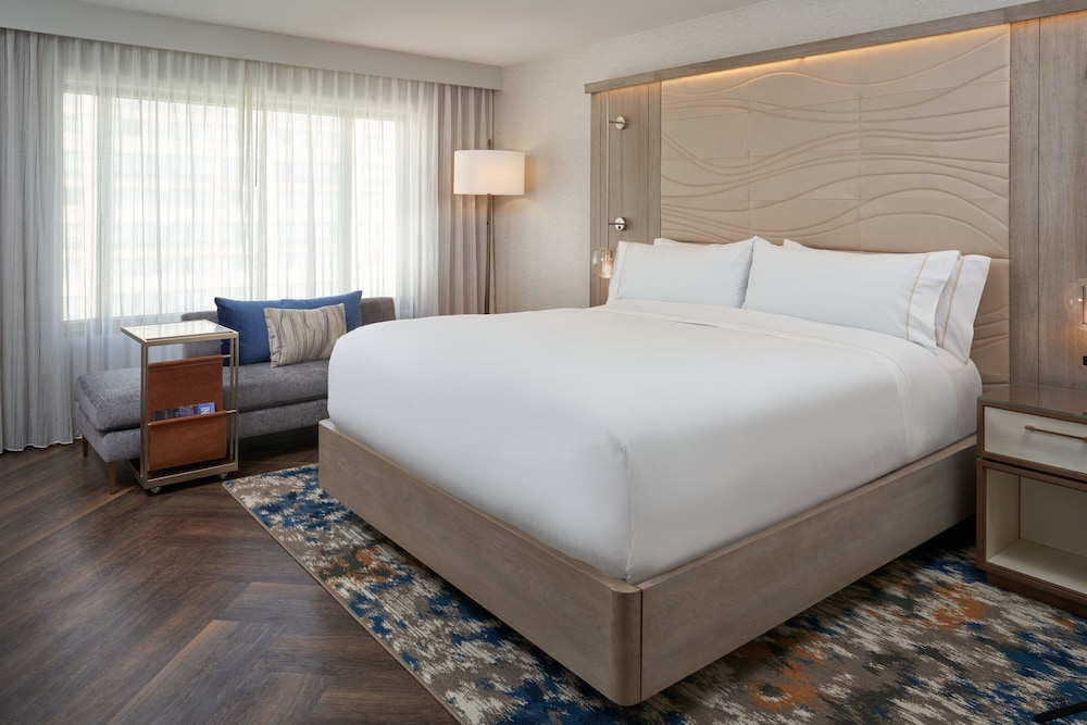 The Westin Indianapolis 16/50