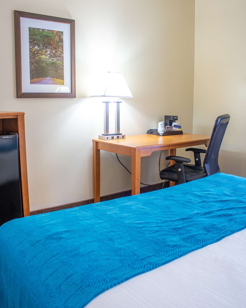Best Western Plus Richmond Hill Inn 13/53