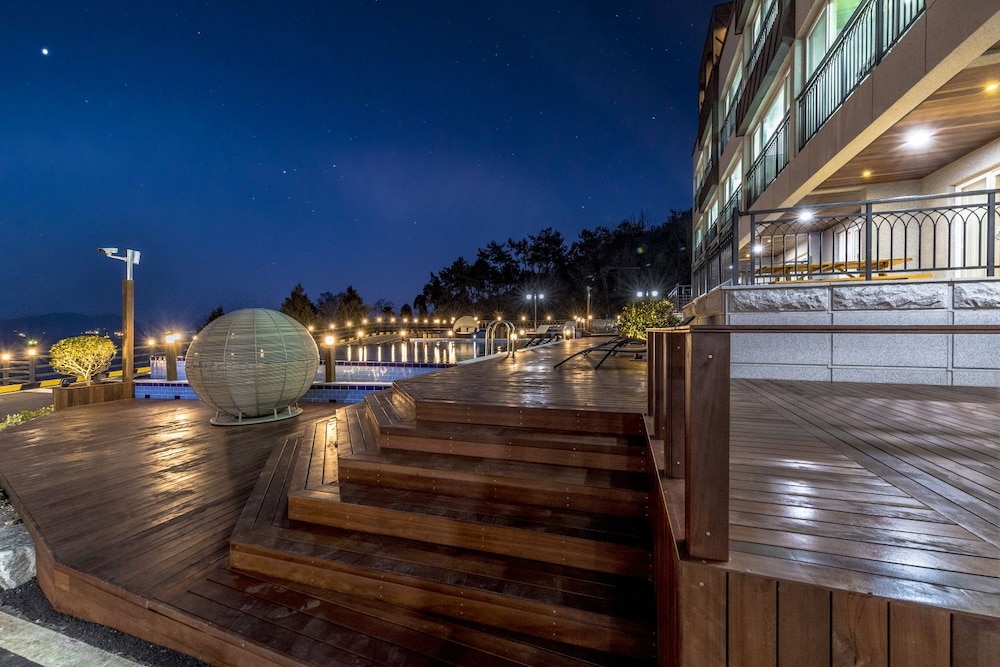 Aria Pension Resort 30/47