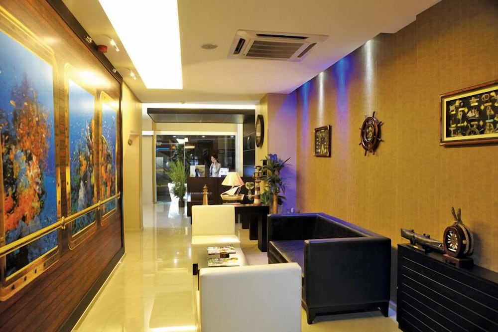 Susuzlu Hotel 3/28