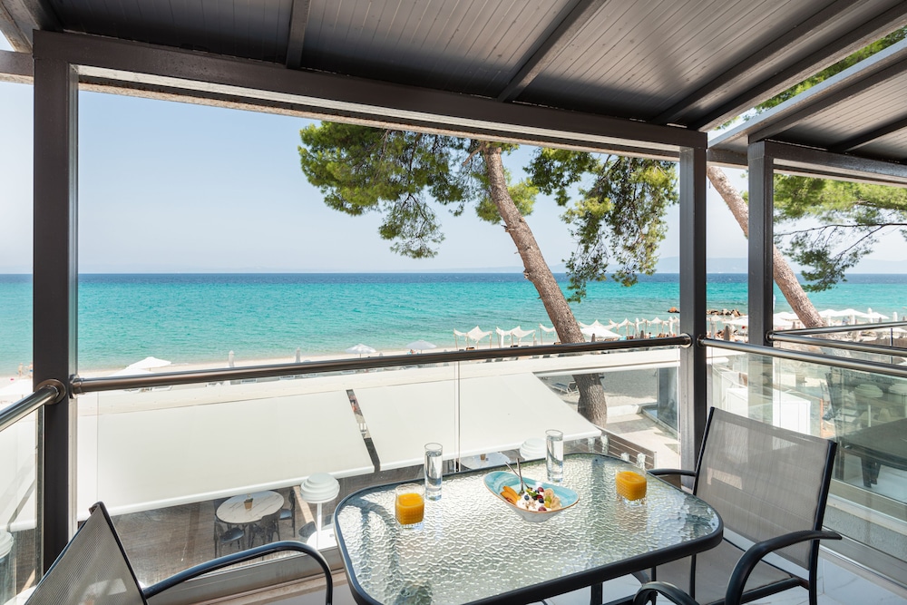 Flegra Beach Boutique Apartments 29/48