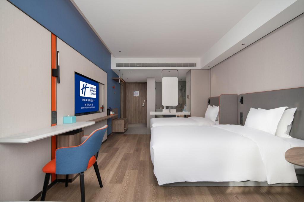 Standard, Twin Beds, 2 Double Beds, City View
