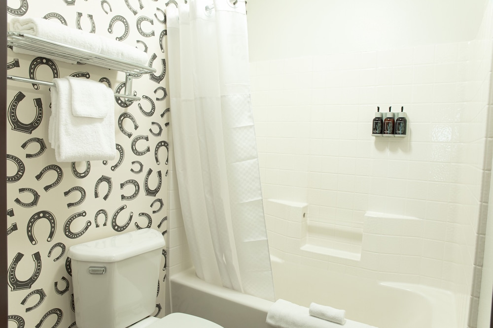 Oxford Suites Pendleton 54/54