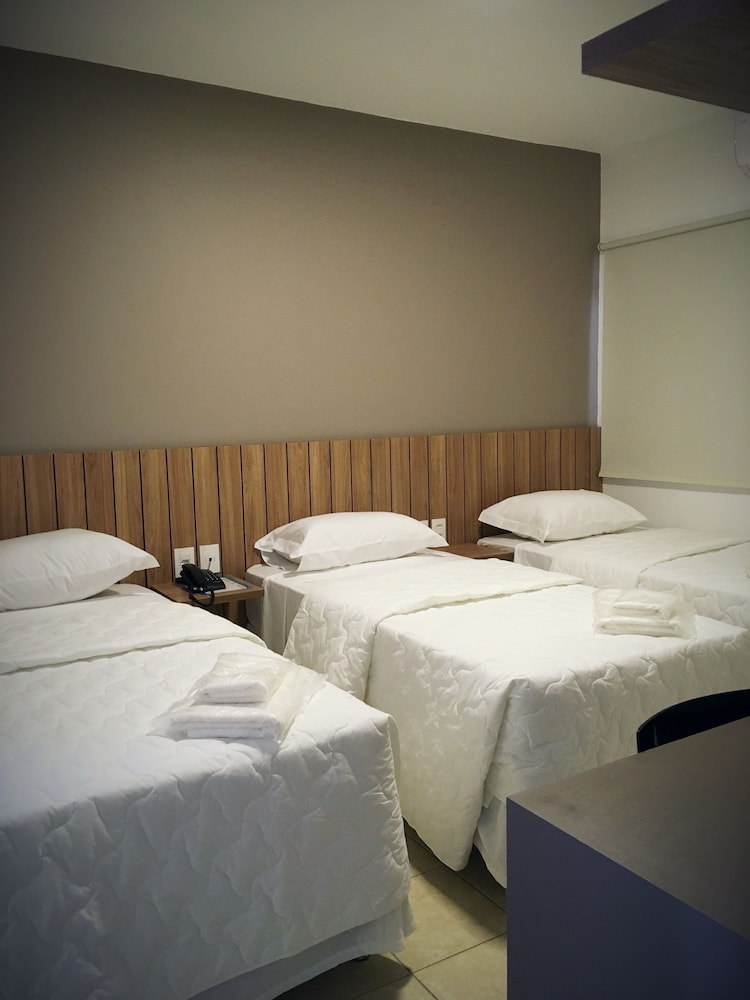 Hotel Alpha 16/62