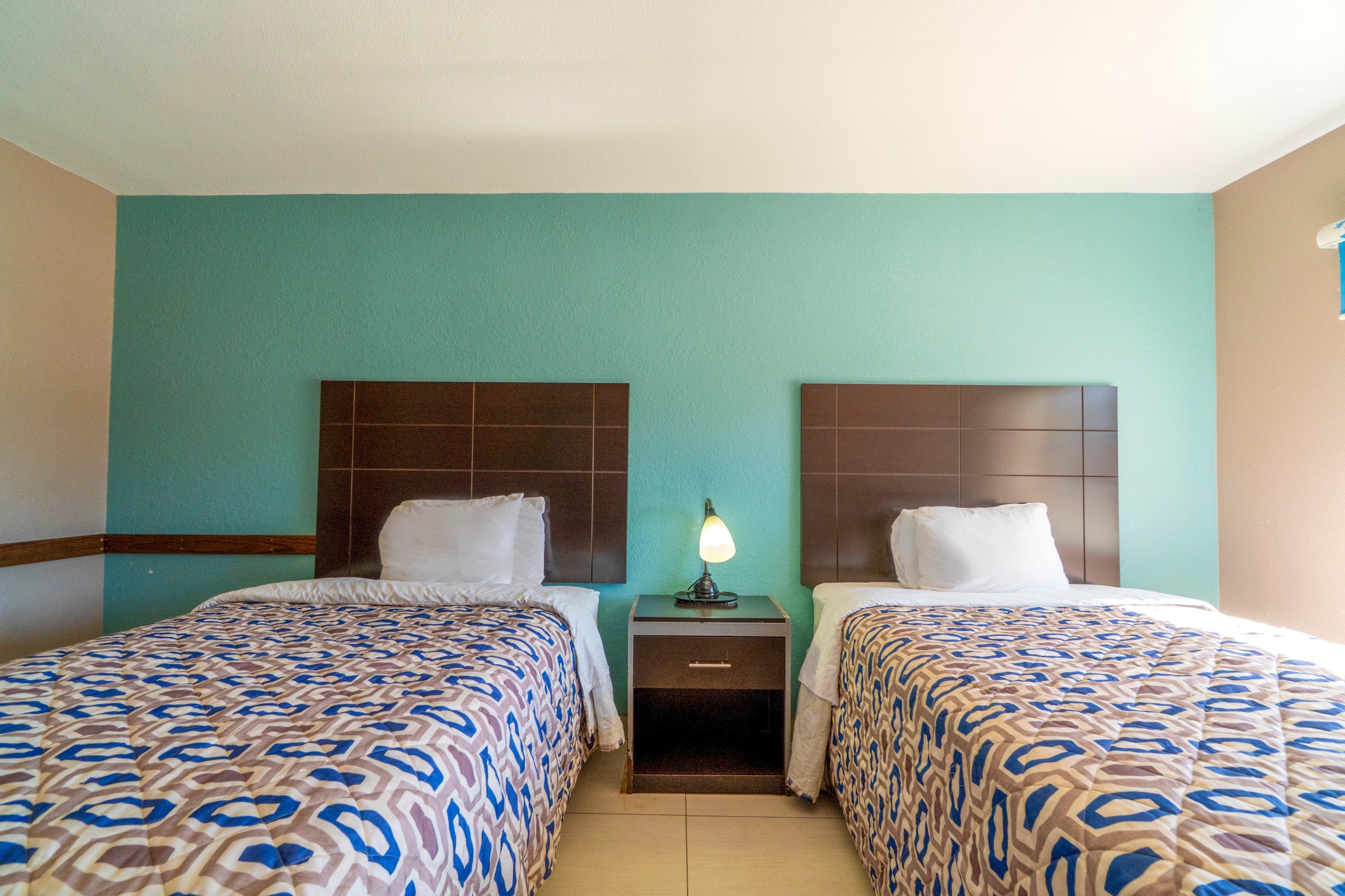 Woodfield Inn & Suites Hotel O, Yoakum TX 111 35/54